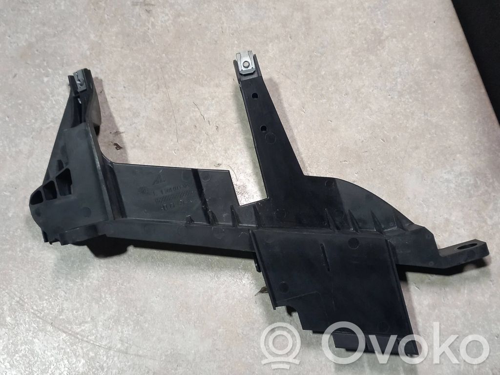 BMW X3 E83 Headlight/headlamp mounting bracket 