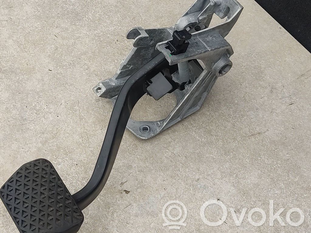 BMW 3 E90 E91 Brake pedal 