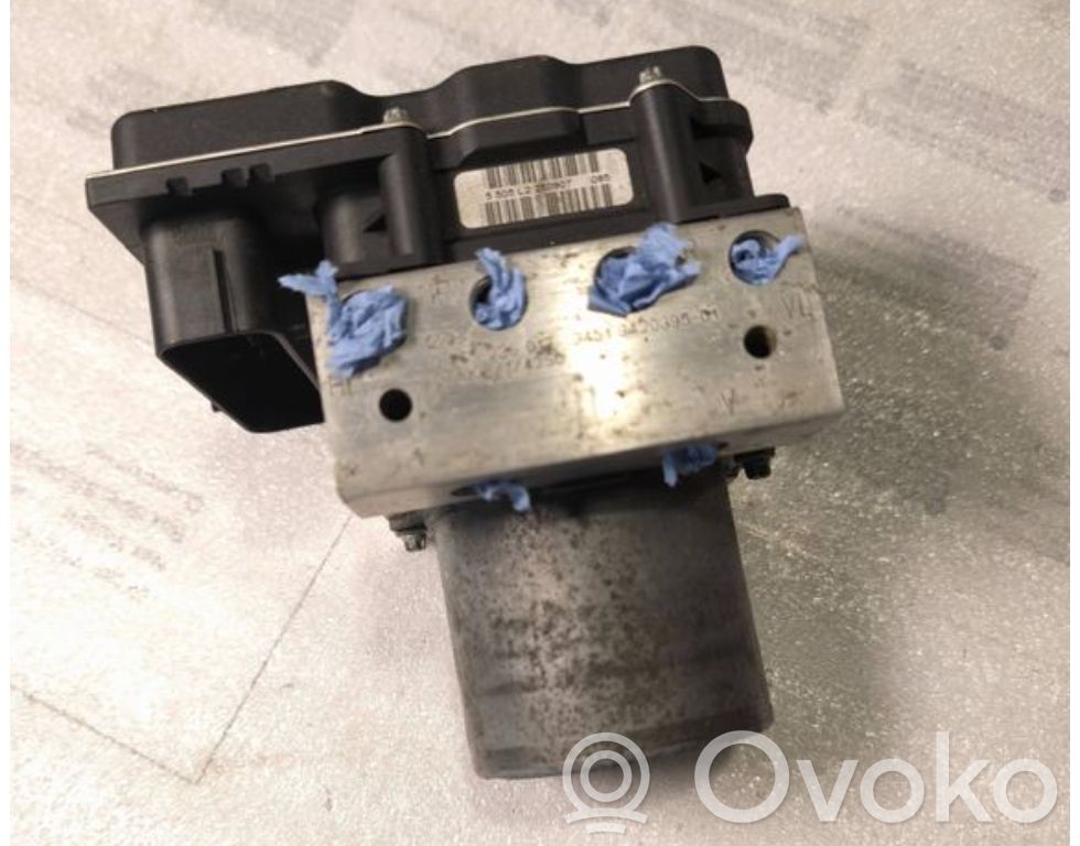 BMW X3 E83 ABS Pump 