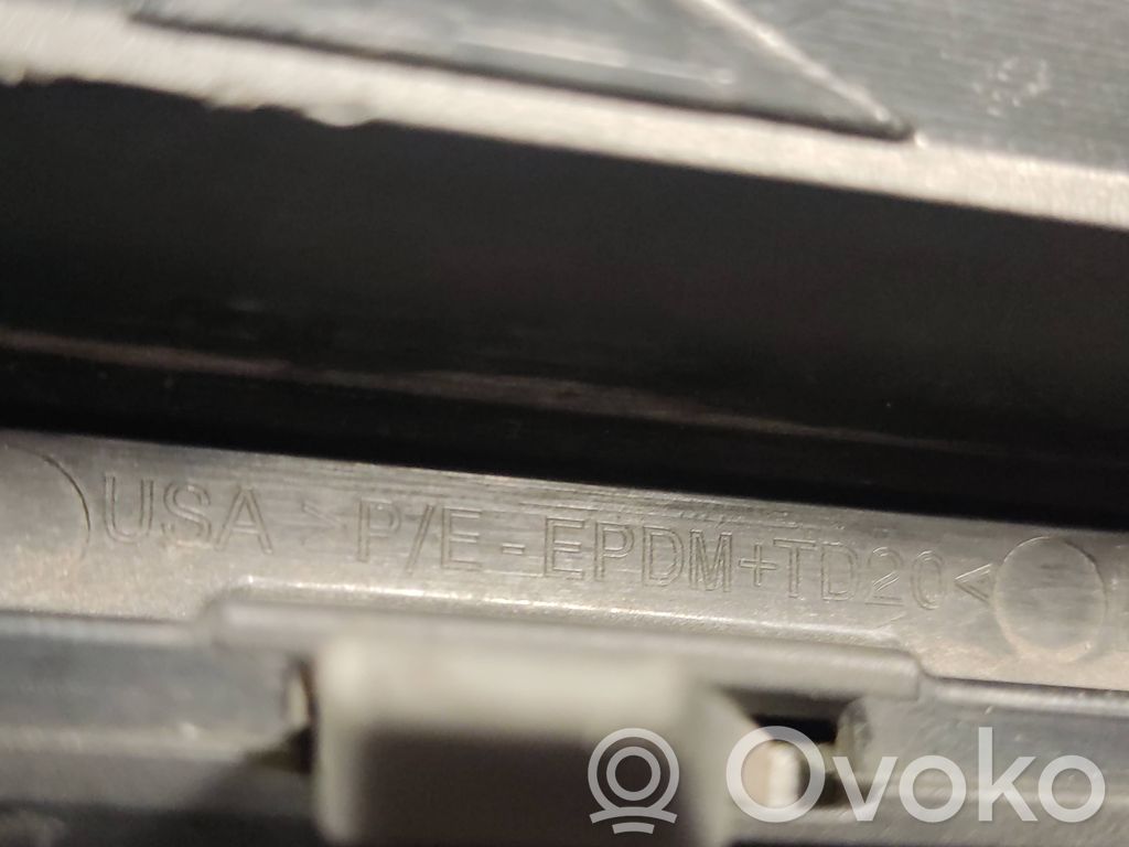 Front bumper lower grill   7159594,51117159594