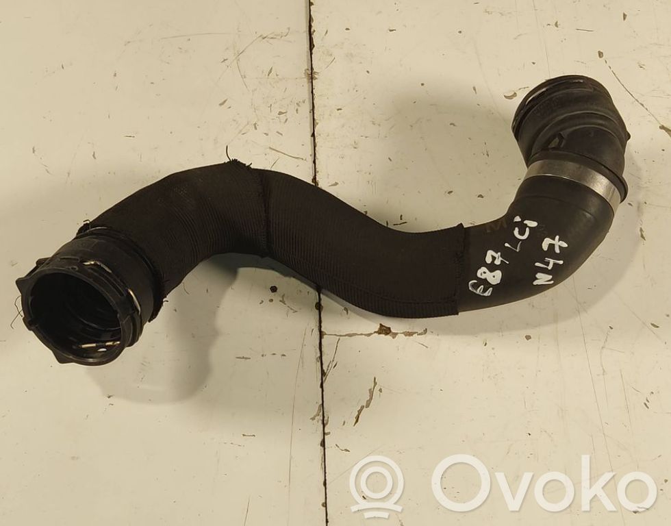 BMW 1 E81 E87 Moottorin vesijäähdytyksen putki/letku 