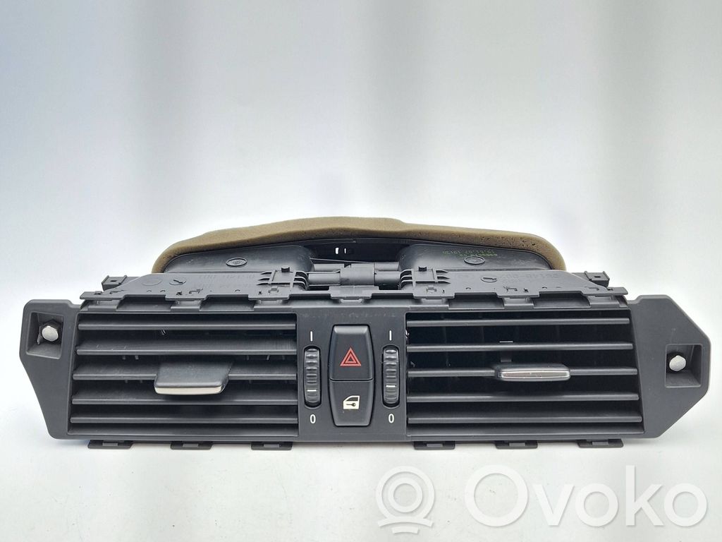 BMW 5 E60 E61 Dash center air vent grill 