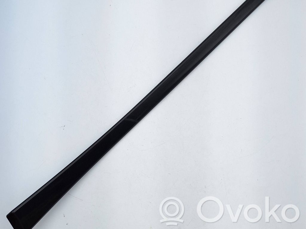 BMW 5 E39 Etuoven verhoilu 