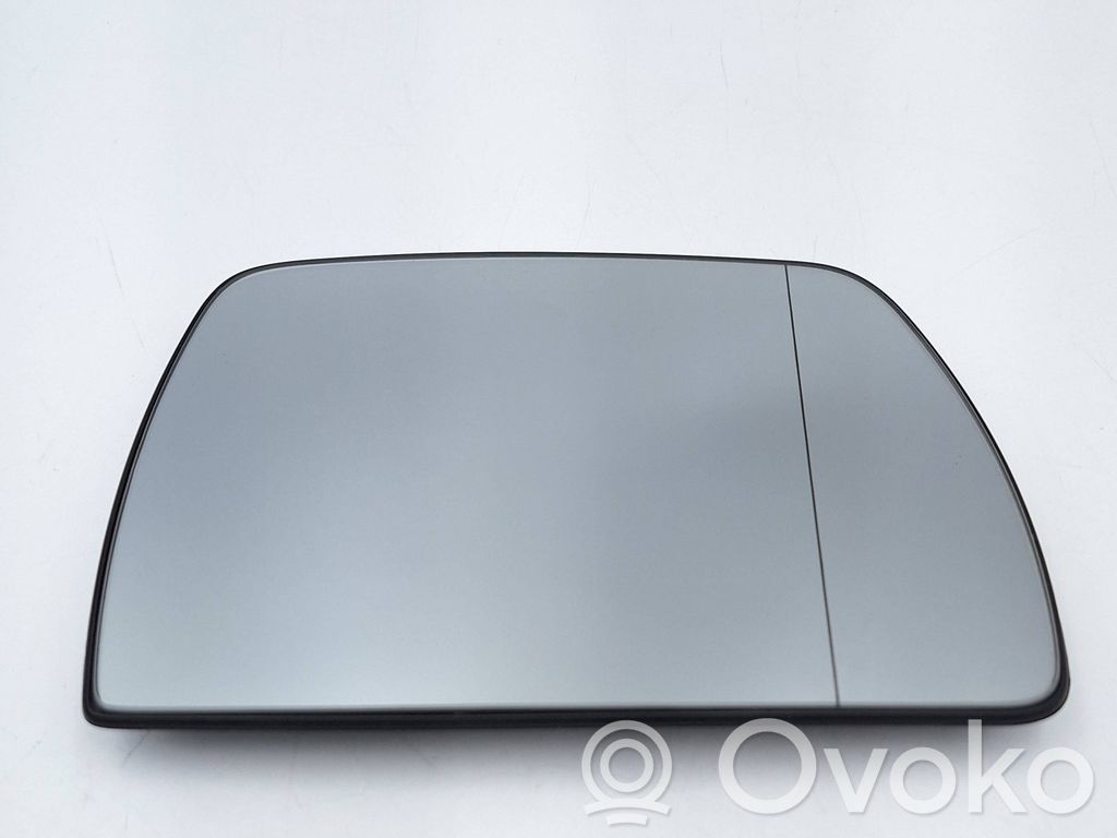 BMW X3 E83 Veidrodėlio stiklas 