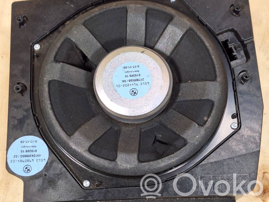 BMW X3 E83 Subwoofer 