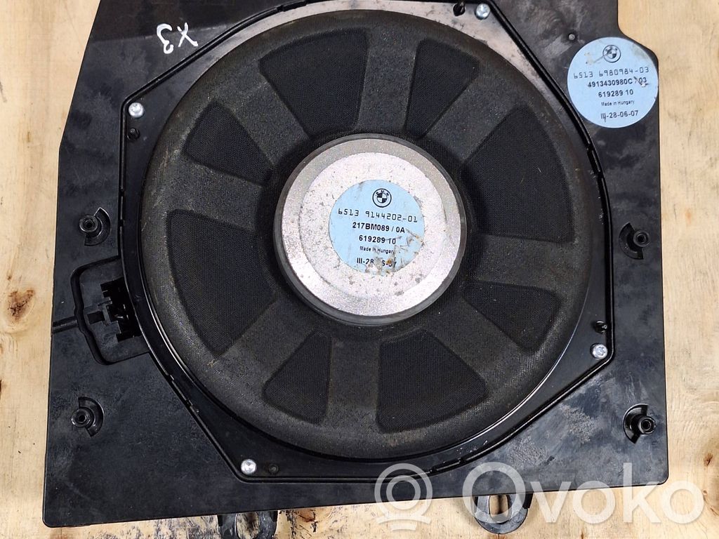 BMW X3 E83 Subwoofer-bassokaiutin 