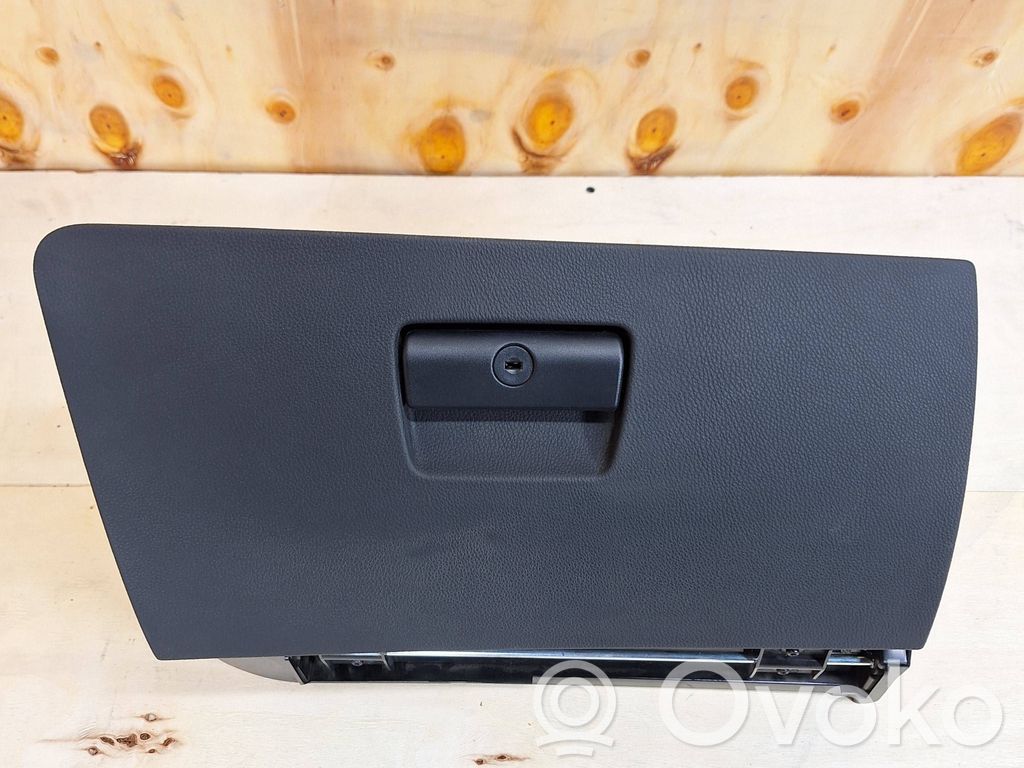 BMW 3 E90 E91 Glove box 