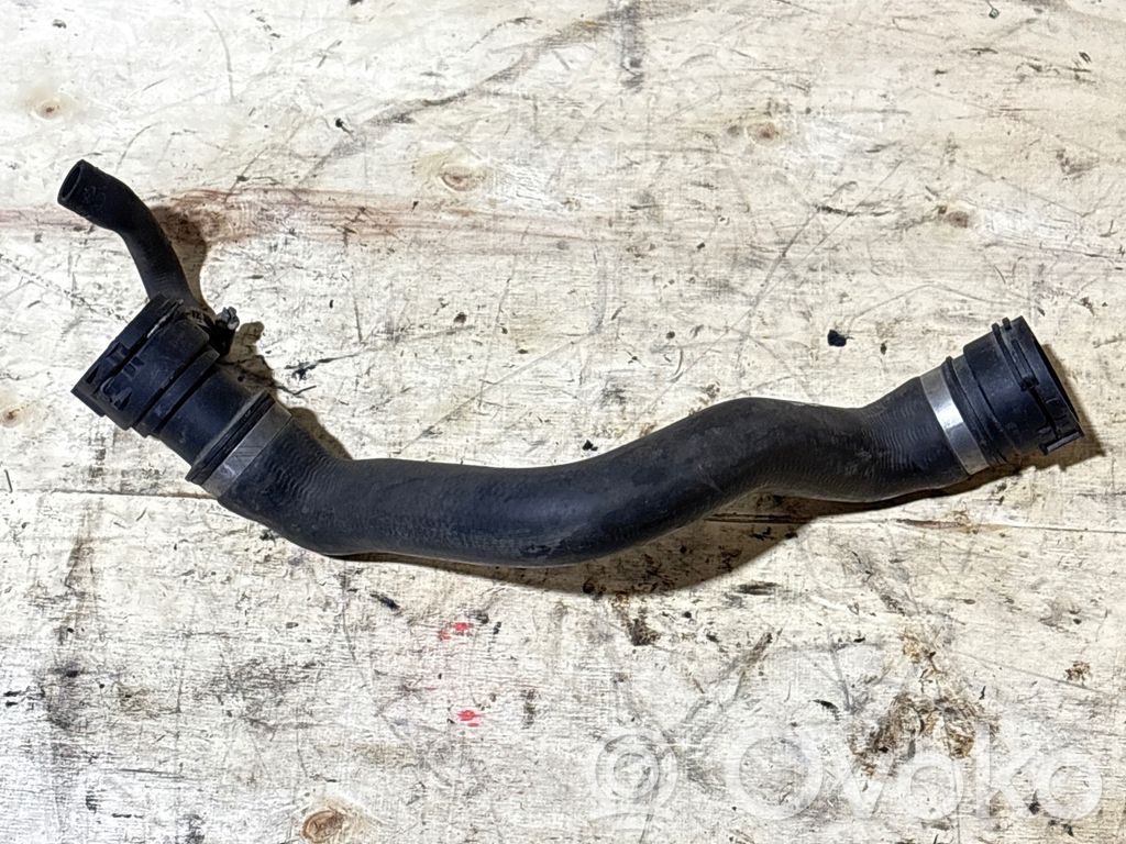 BMW 5 E39 Engine coolant pipe/hose 
