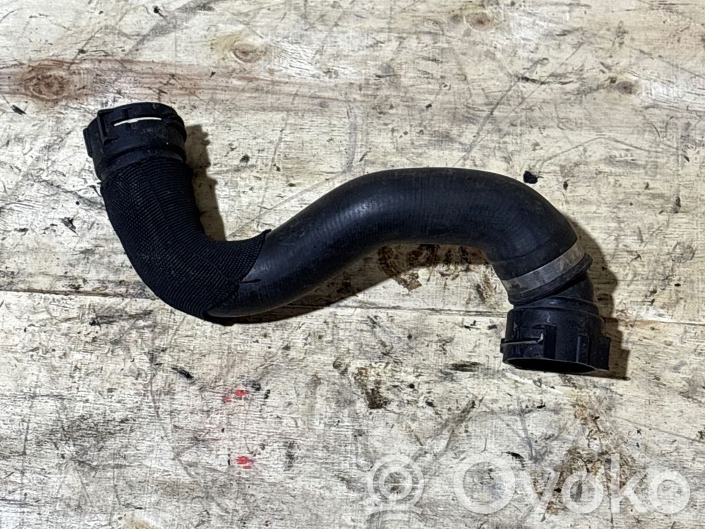 BMW 1 E81 E87 Engine coolant pipe/hose 