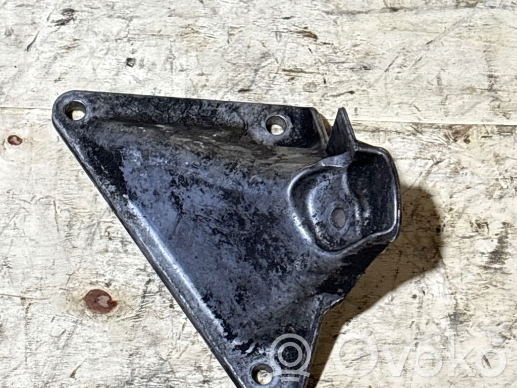 Soporte de montaje del motor (Usadas)   6761149,22116761149