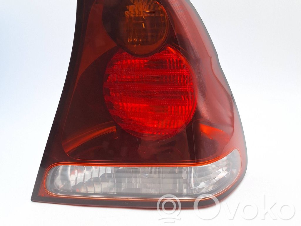 BMW 3 E46 Aizmugurējais lukturis virsbūvē 