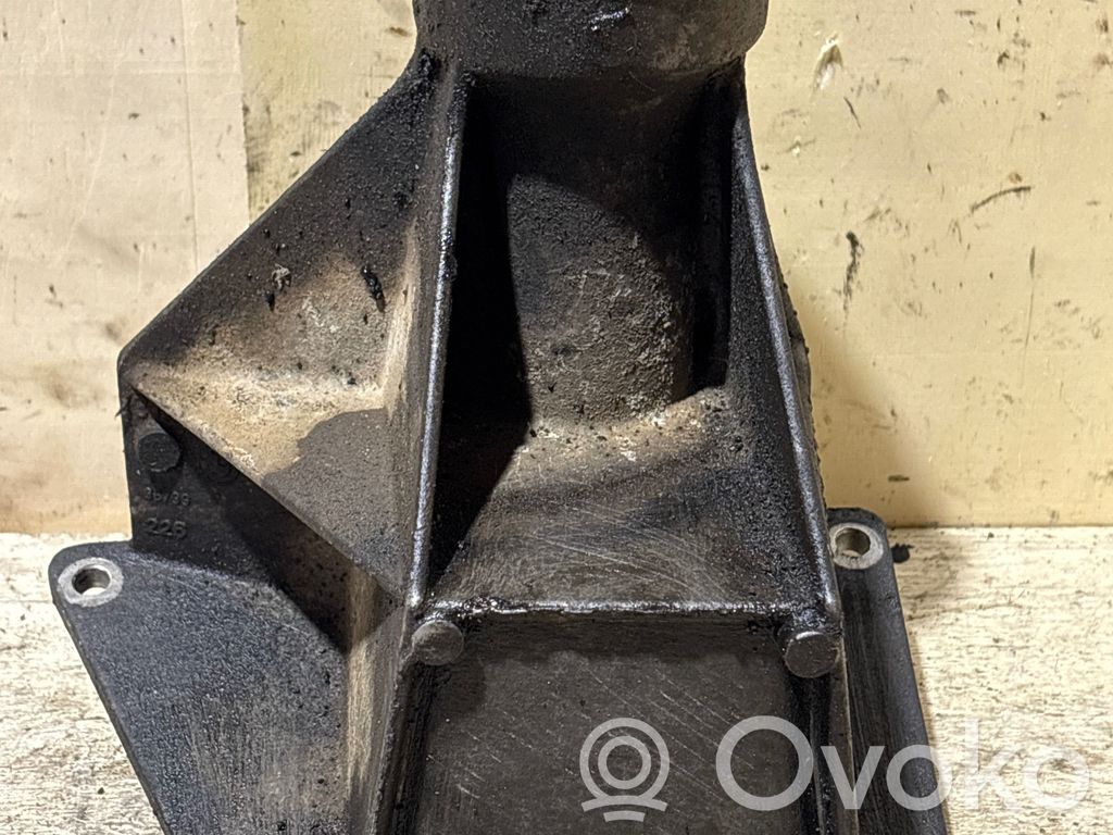 BMW X5 E53 Driveshaft support bearing bracket 