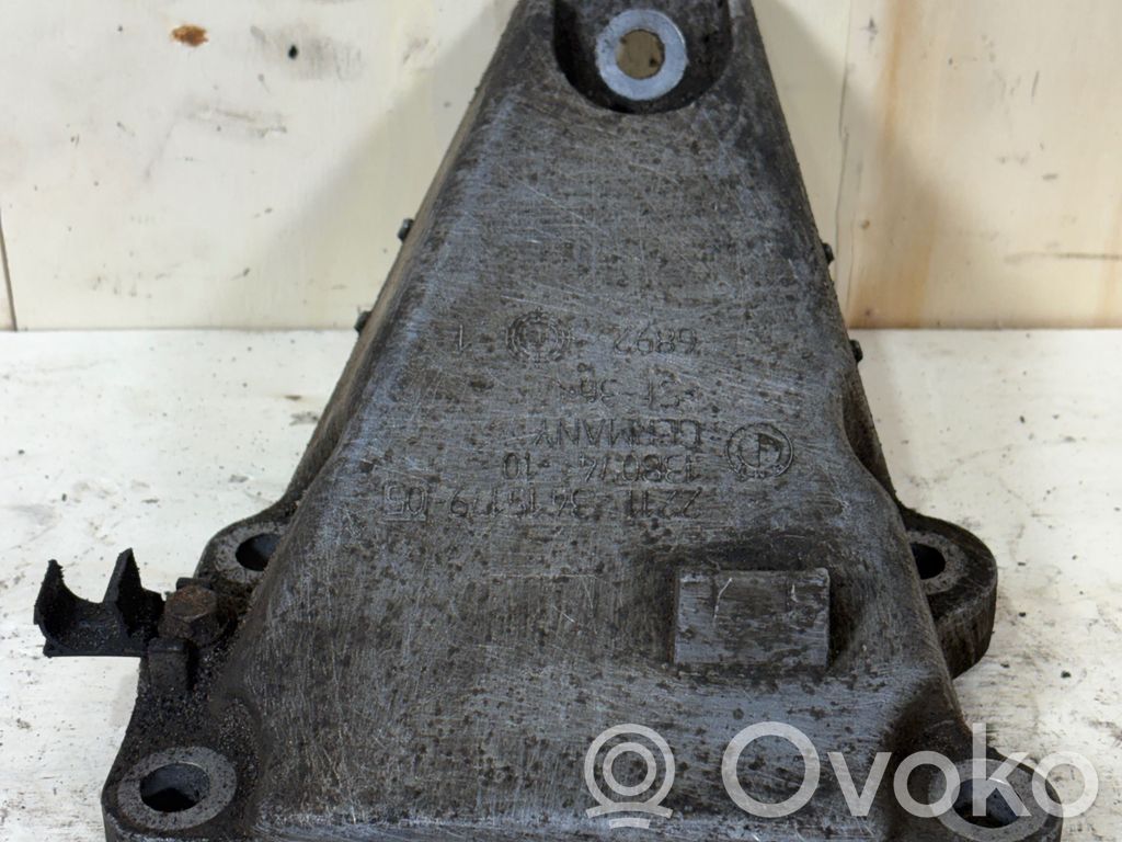 Engine mounting bracket   3415179,22113415179