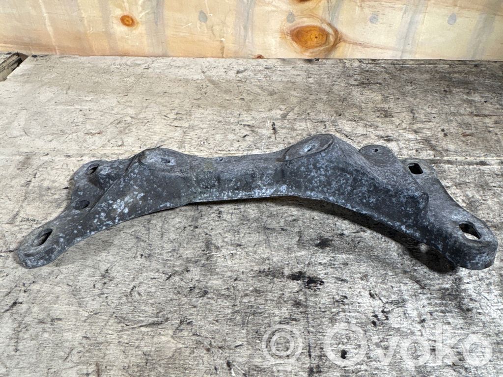 Gearbox mounting bracket   6757102,22326757102