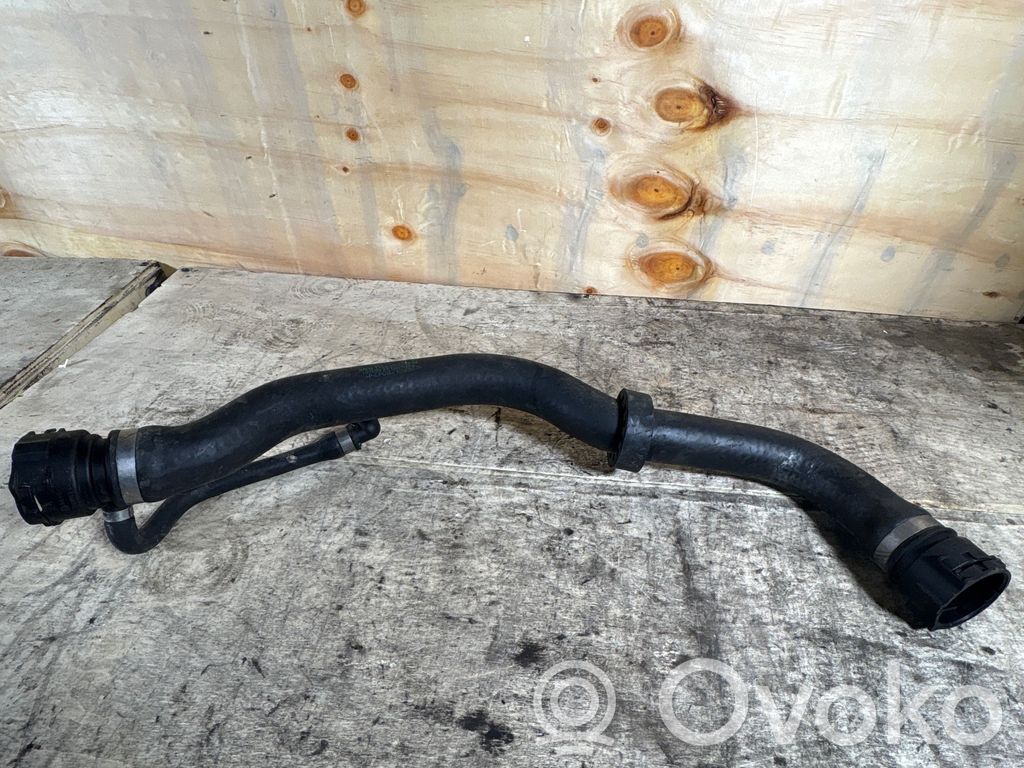 BMW X3 E83 Engine coolant pipe/hose 