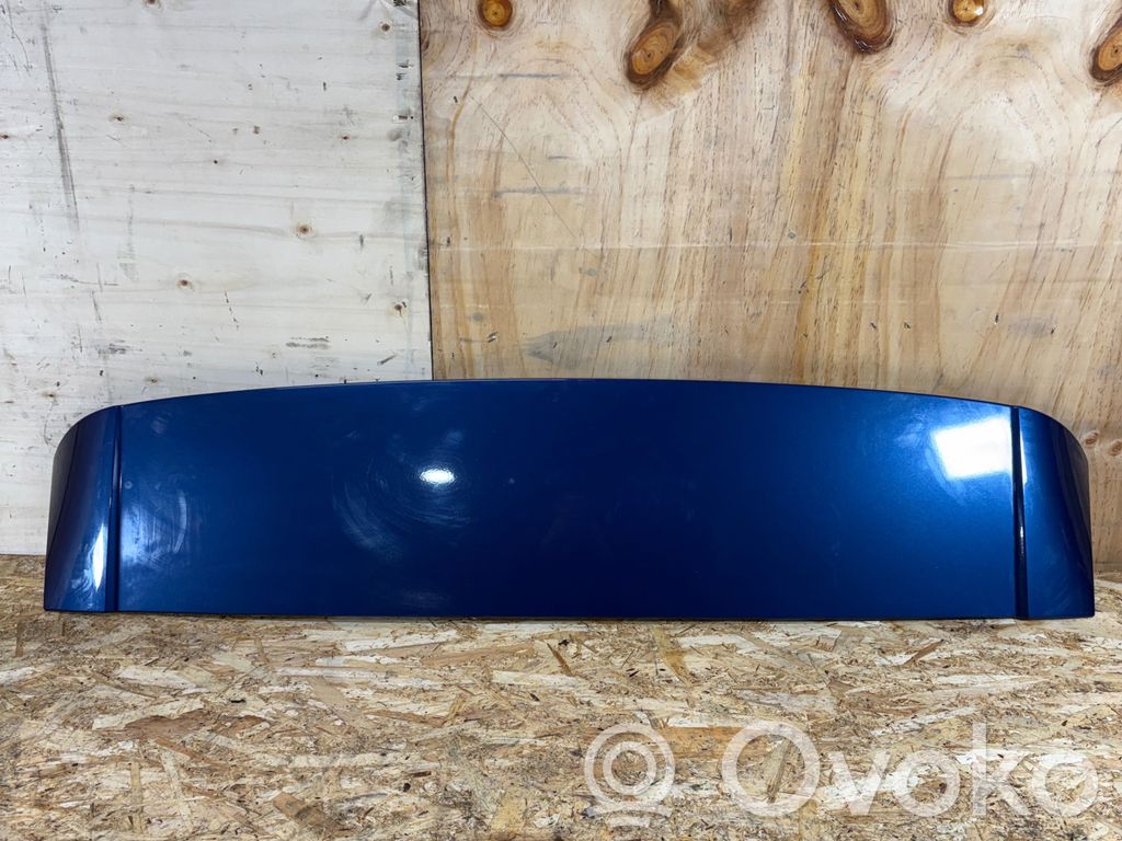 Tailgate/trunk spoiler   7025612,51717025612