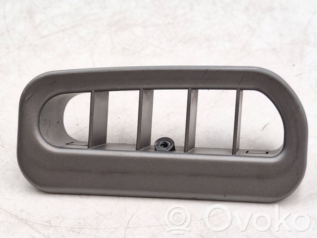 BMW 7 E65 E66 Rear air vent grill 