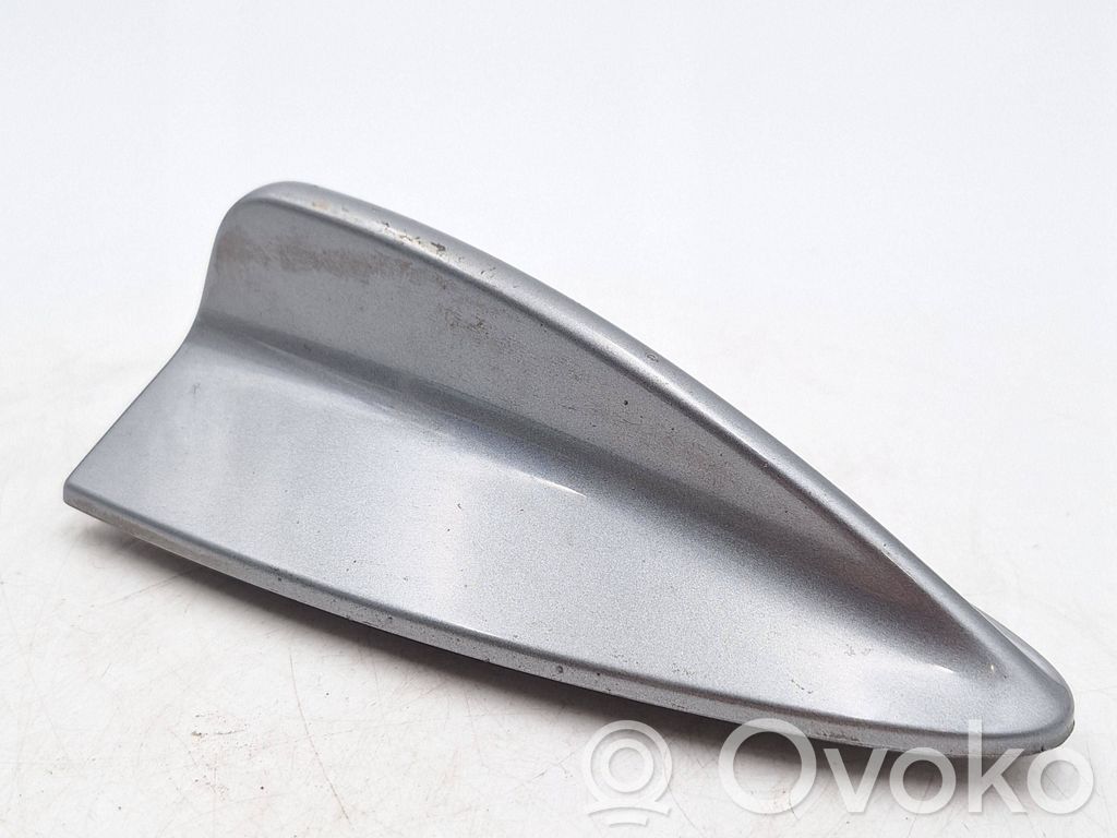 BMW X1 E84 Stogo (GPS) antenos dangtelis 