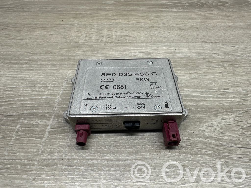 Antenas pastiprinātājs   8E0035456C,09104112