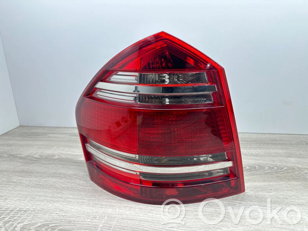 Mercedes-Benz GL X164 Luci posteriori 