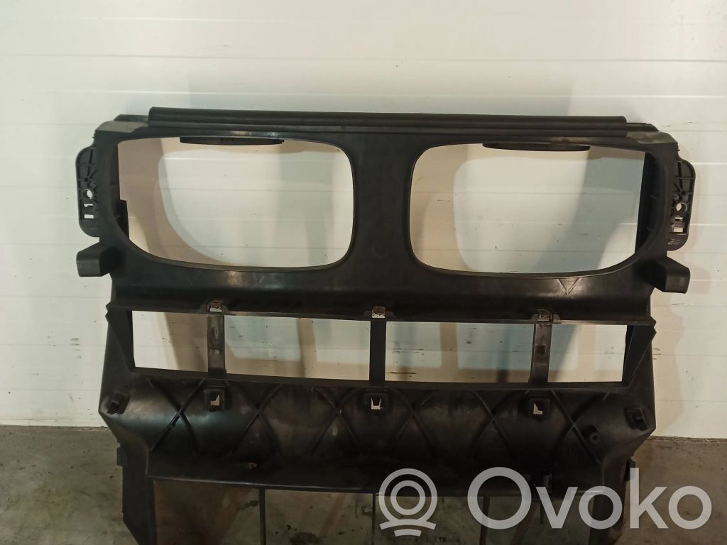 BMW X5 E70 Панель радиаторов 