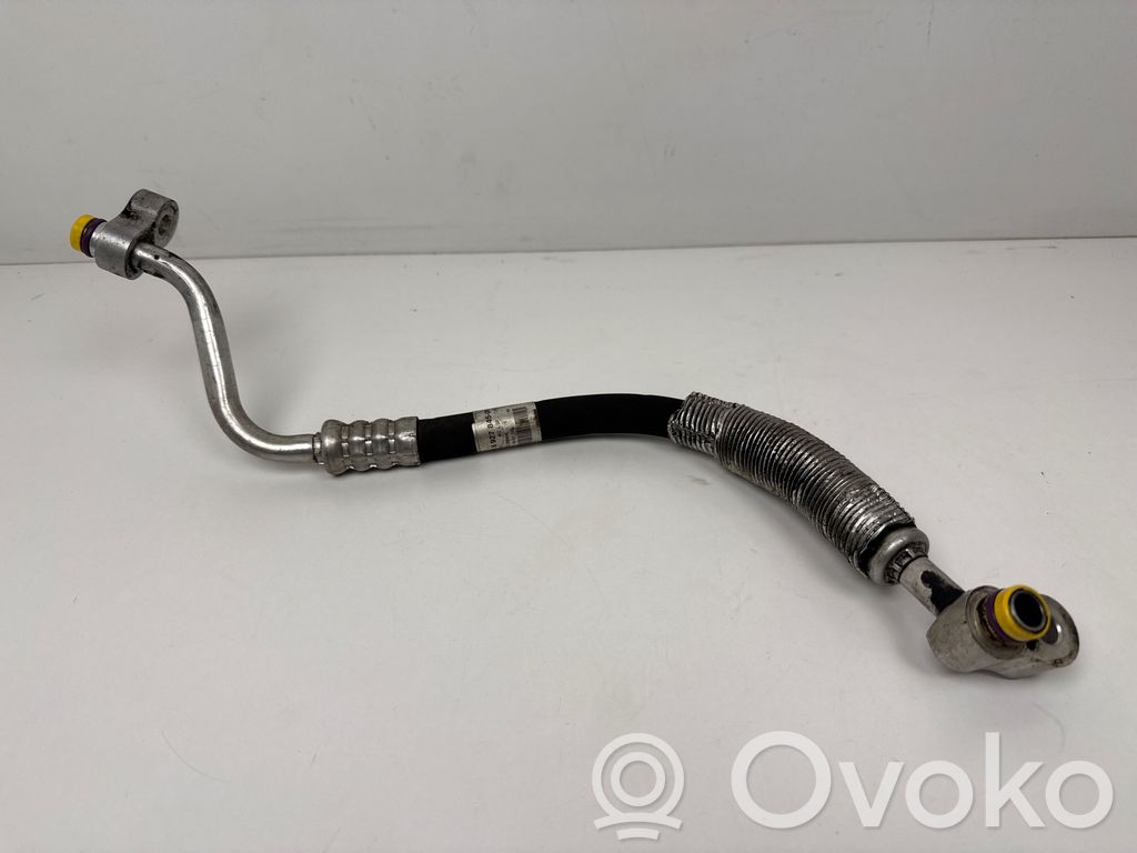 BMW 3 E90 E91 Ilmastointilaitteen putki (A/C) 
