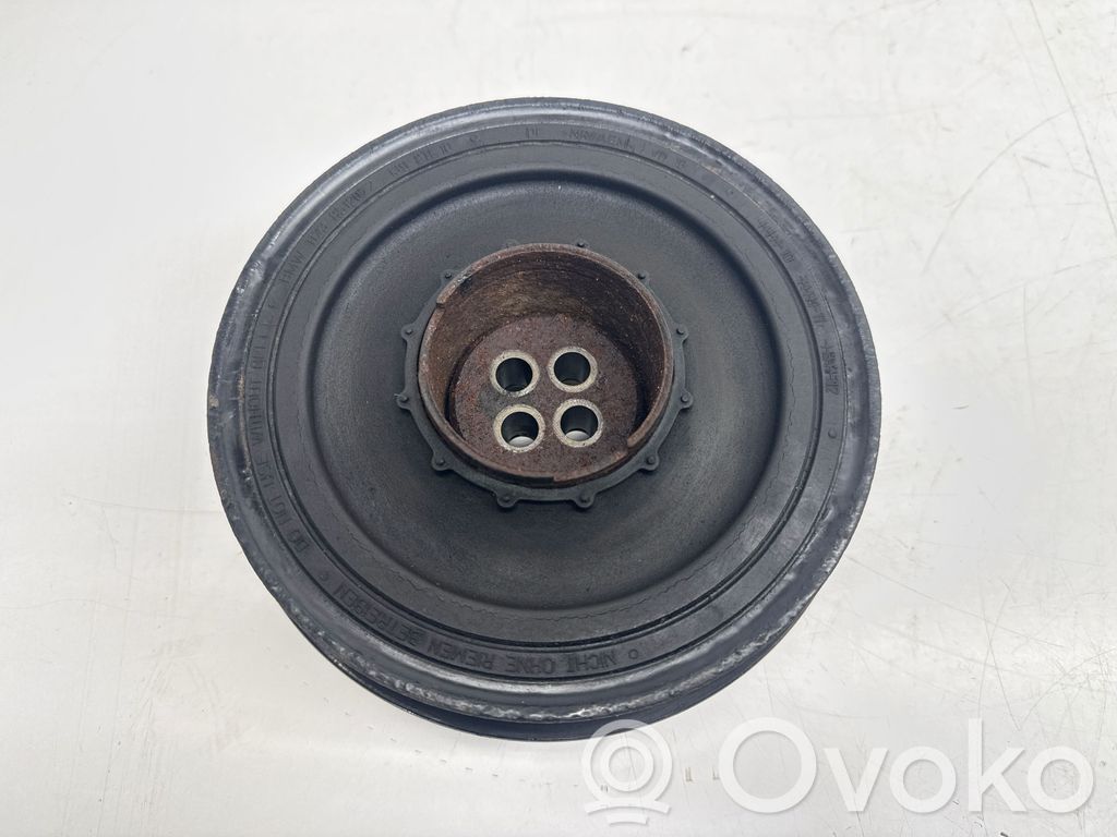 Kampiakselin vauhtipyörä   8512072