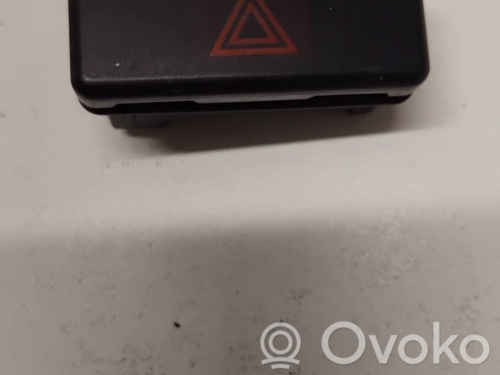 Hazard light switch   8350947