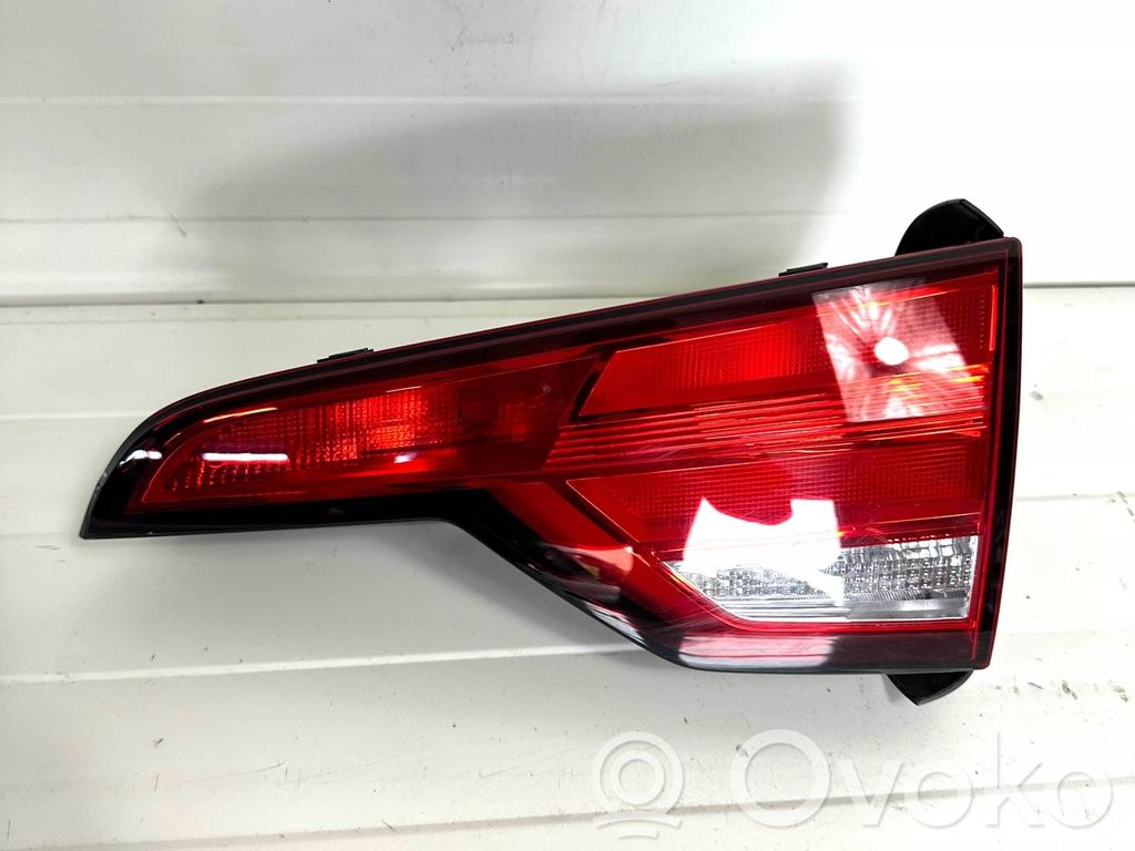 Audi A4 S4 B9 Galinis žibintas kėbule 