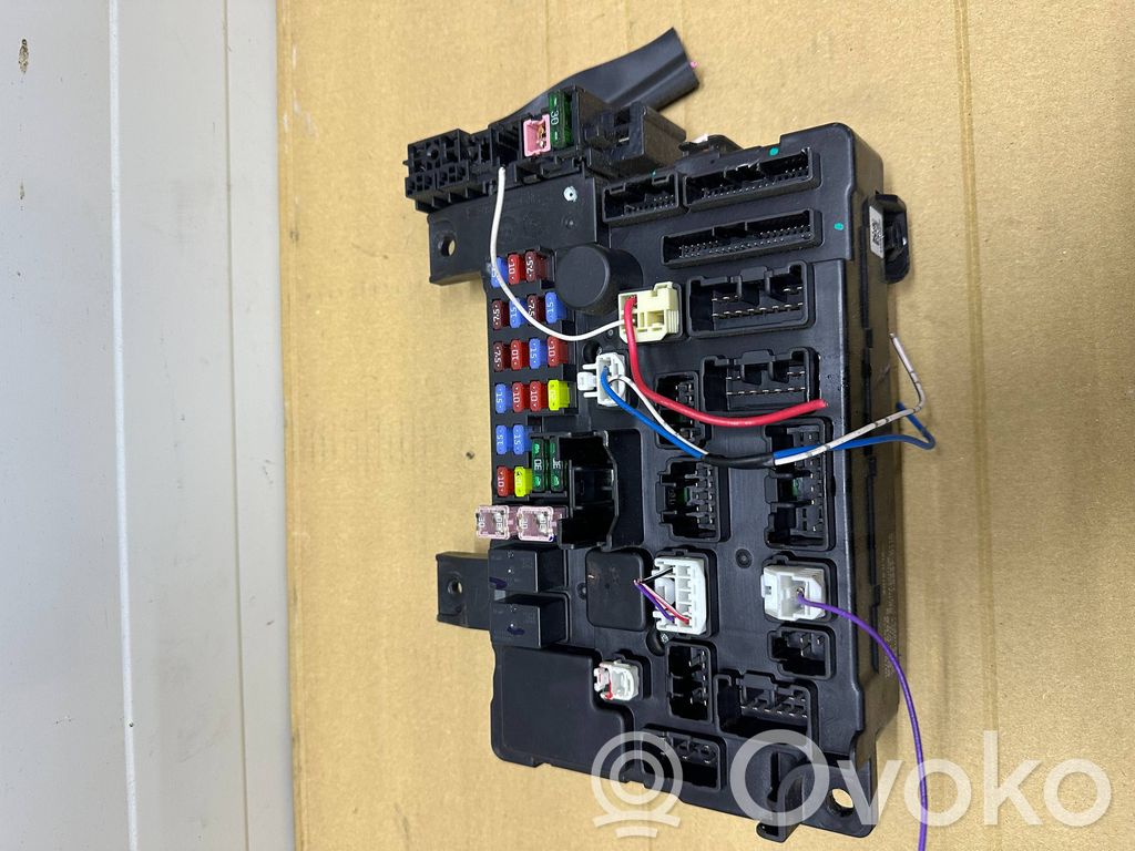 Mitsubishi Outlander Módulo de fusible 