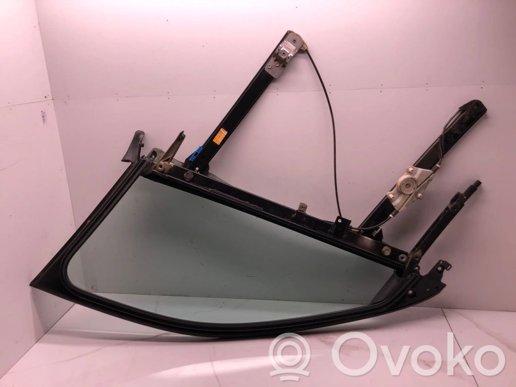 Audi A4 S4 B7 8E 8H Mechanizm podnoszenia szyby przedniej bez silnika 