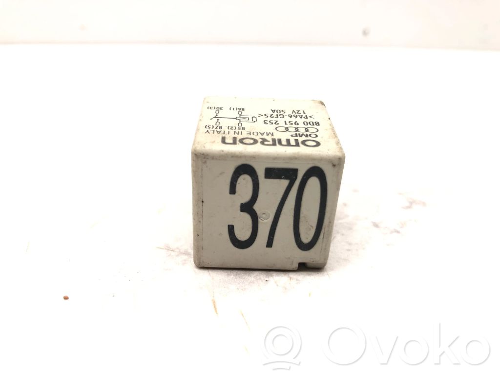 Otros relés   8D0951253,85L218751,4H0951253,A002542261928,A0025427219