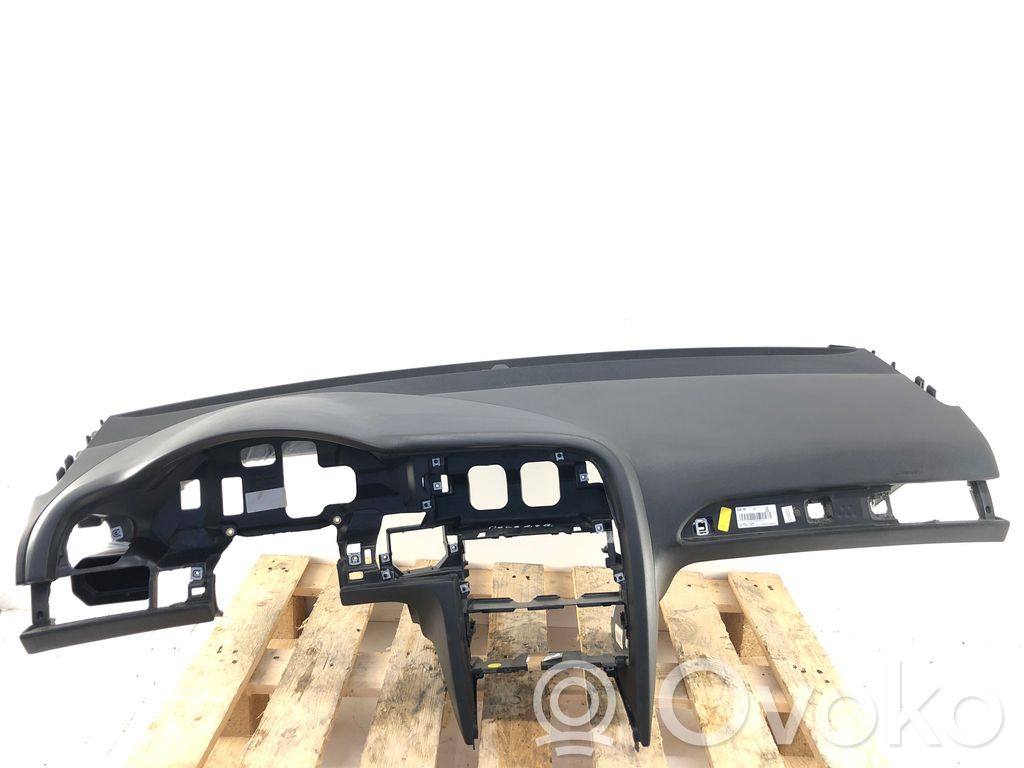 Audi A6 S6 C6 4F Panelis 