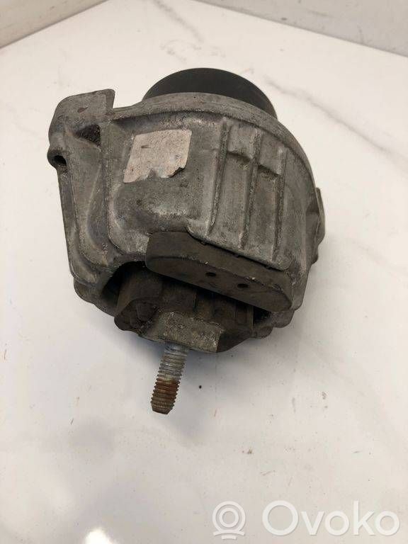 Engine mount bracket   13981112