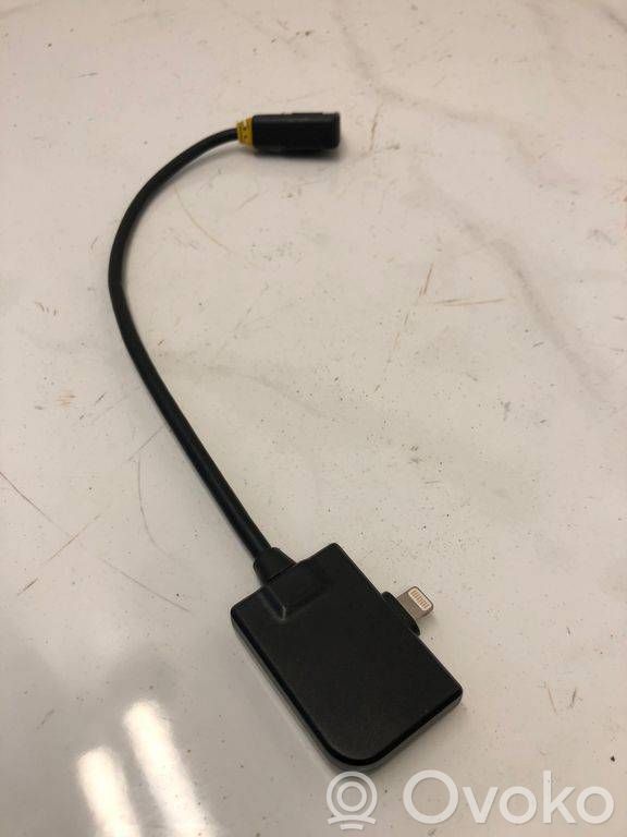 Audi A5 Sportback 8TA iPod connector socket 