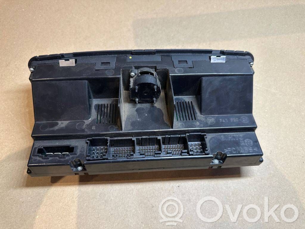 Audi A8 S8 D3 4E Ilmastoinnin ohjainlaite 
