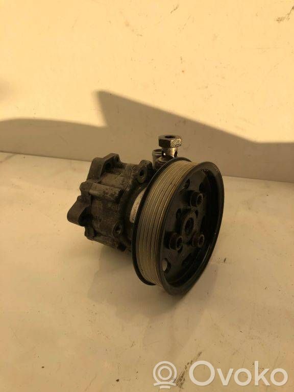 Audi A6 S6 C6 4F Ohjaustehostimen pumppu 