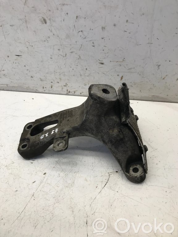 Audi A5 8T 8F Engine mounting bracket 