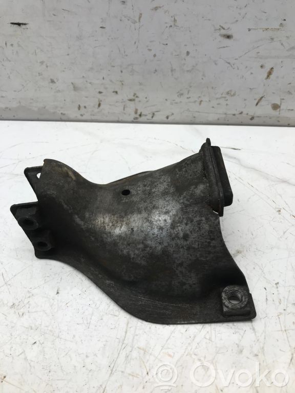 Audi A5 8T 8F Engine mounting bracket 