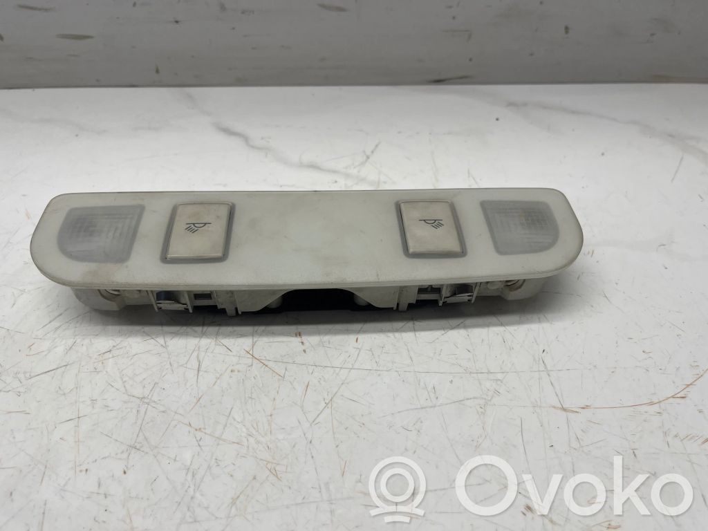 Audi A6 S6 C6 4F Takaistuimen valo 
