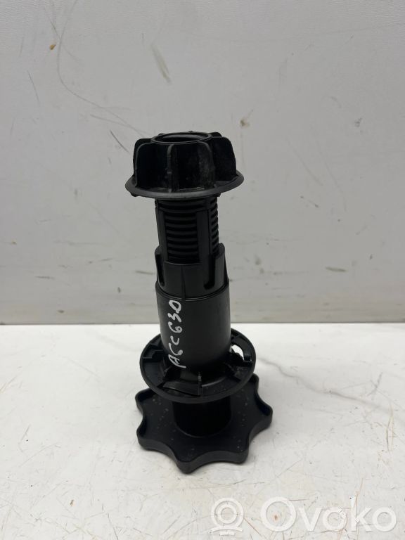 Audi A6 S6 C6 4F Tornillo de la rueda de repuesto 