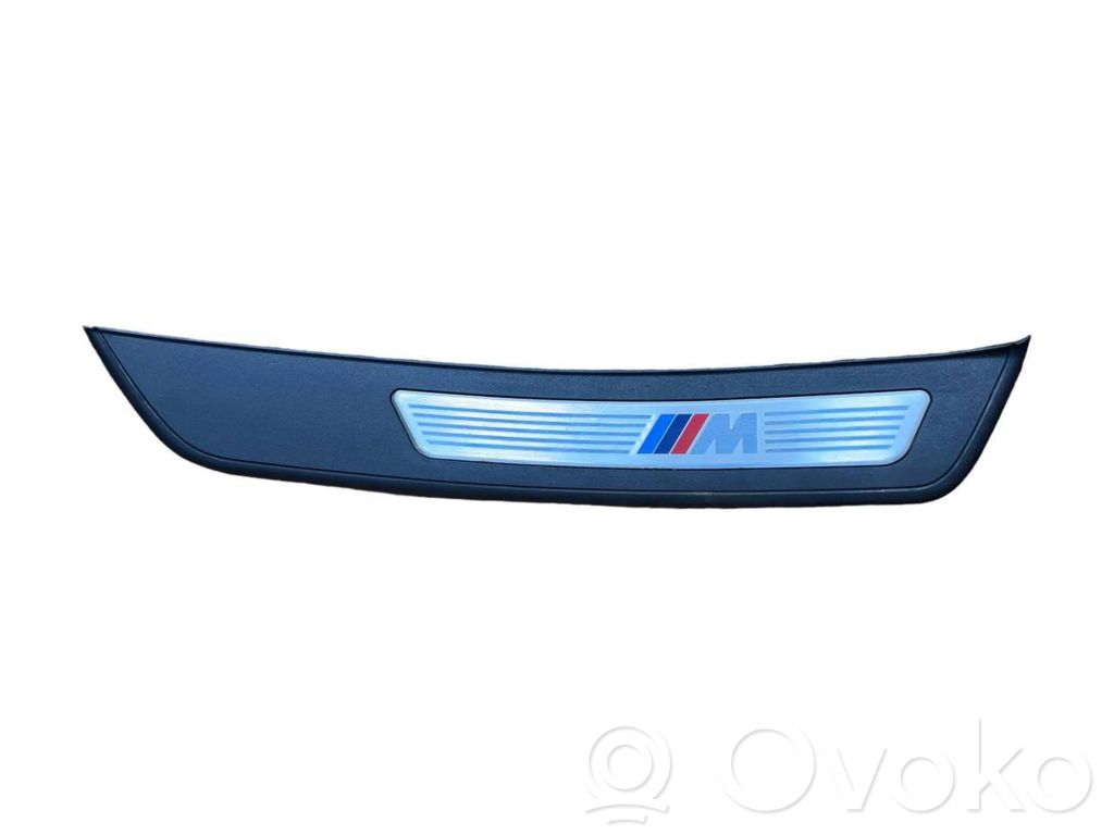 BMW 5 F10 F11 Moldura protectora del borde trasero 