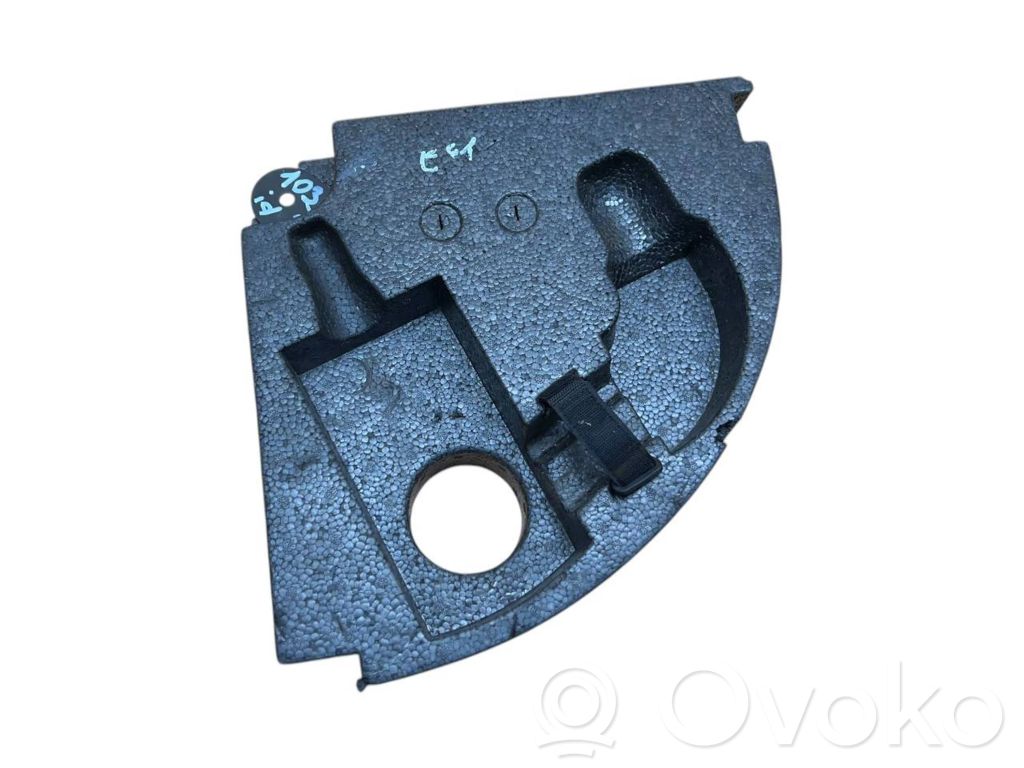 BMW 5 E60 E61 Other trunk/boot trim element 