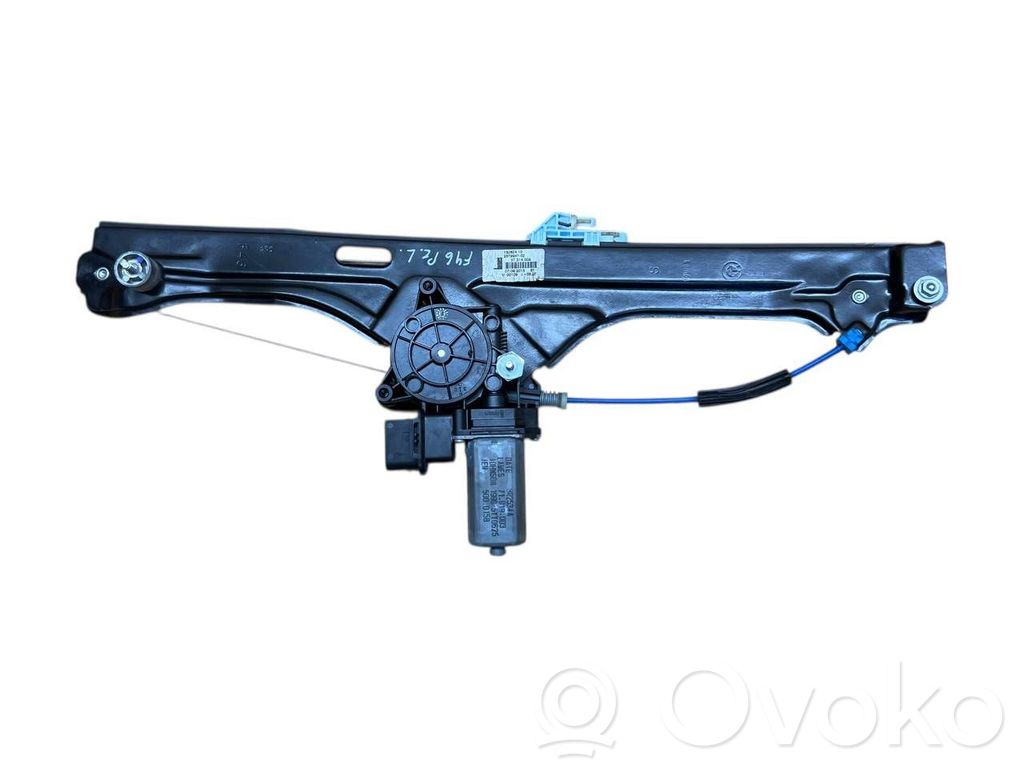 BMW 2 F46 Elektryczny podnośnik szyby drzwi przednich 