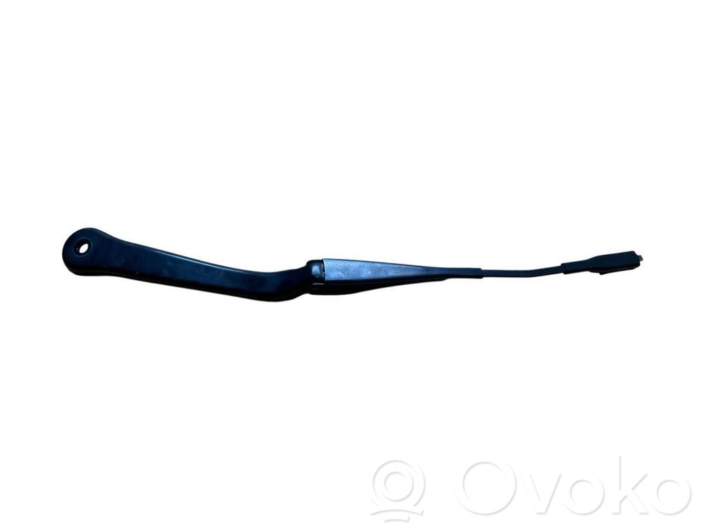 BMW 3 E92 E93 Front wiper blade arm 