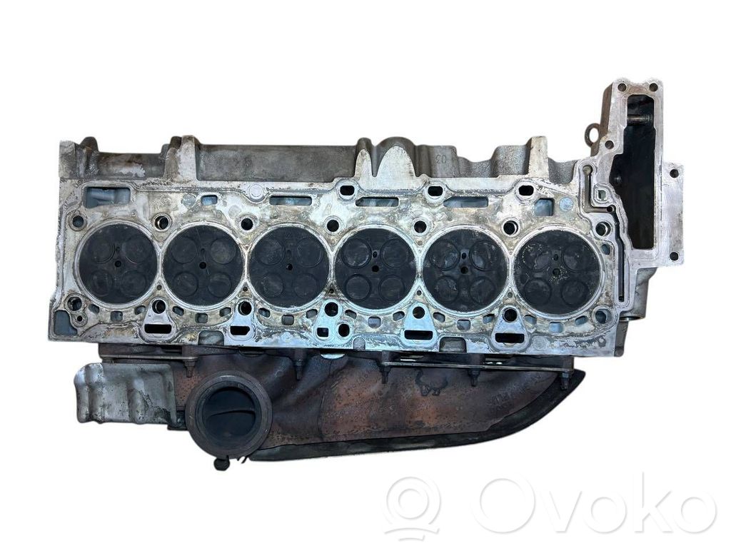 BMW 3 E90 E91 Engine head 