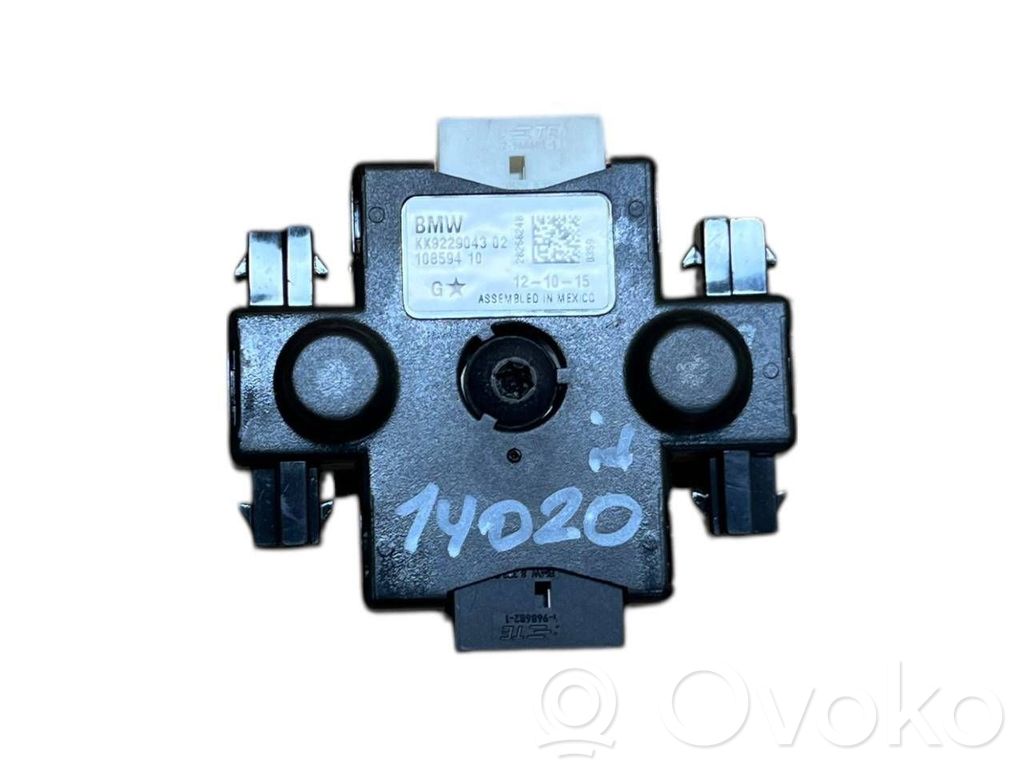 BMW 3 F30 F35 F31 Aerial antenna amplifier 