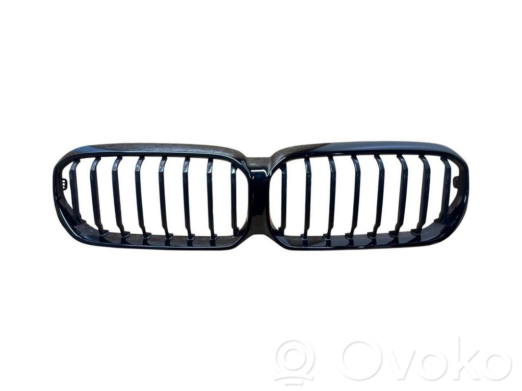 BMW 5 G30 G31 G38 Griglia superiore del radiatore paraurti anteriore 