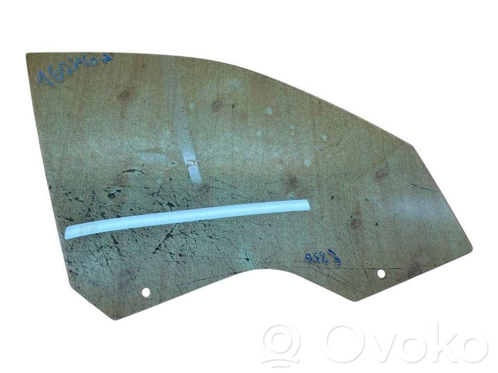 BMW X3 E83 Front door window glass four-door 