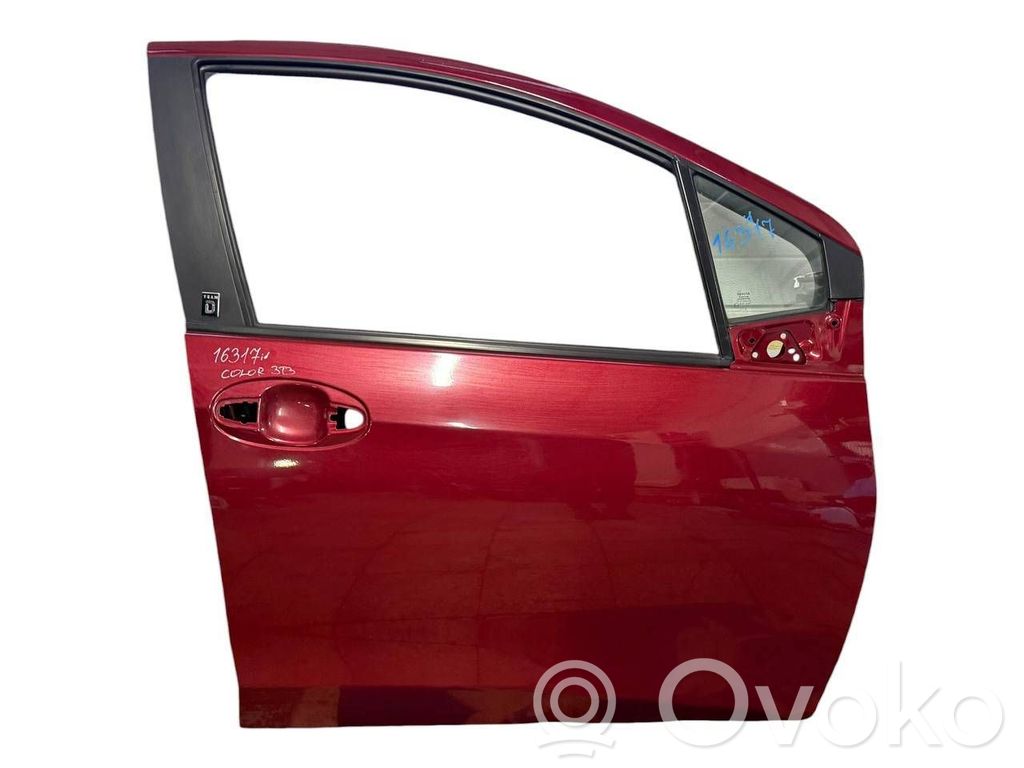 Toyota Yaris Puerta delantera 